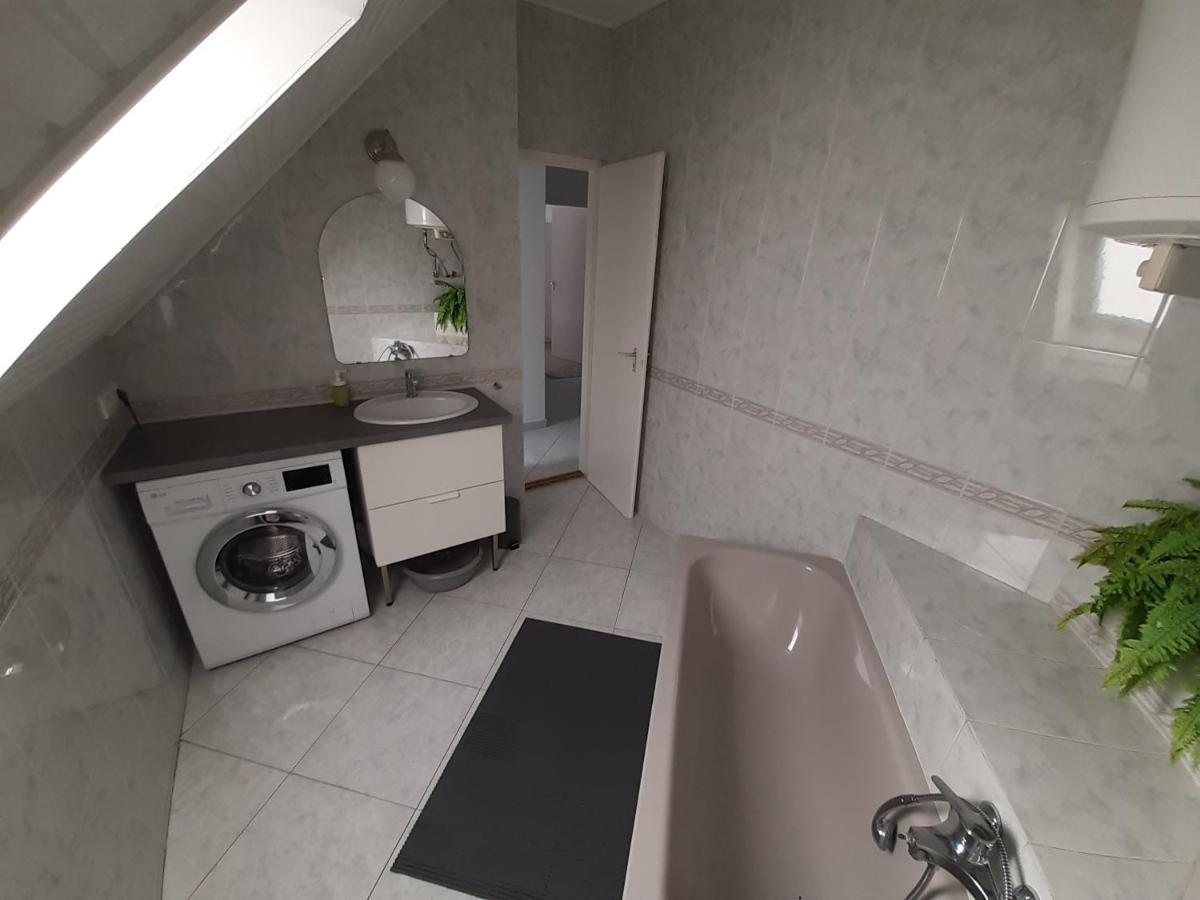 שיופוק Apartman Soos -- Only For Relaxation, Not For Party! מראה חיצוני תמונה