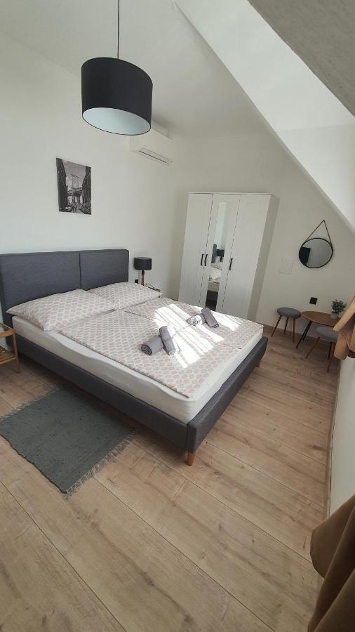שיופוק Apartman Soos -- Only For Relaxation, Not For Party! מראה חיצוני תמונה