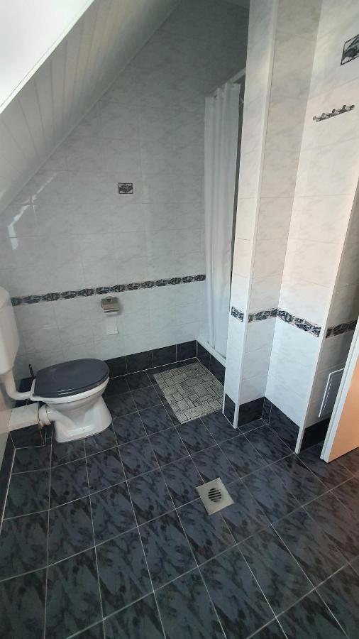 שיופוק Apartman Soos -- Only For Relaxation, Not For Party! מראה חיצוני תמונה